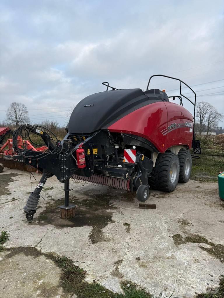 Case IH LB 334 XL Pressere til firkantede baller