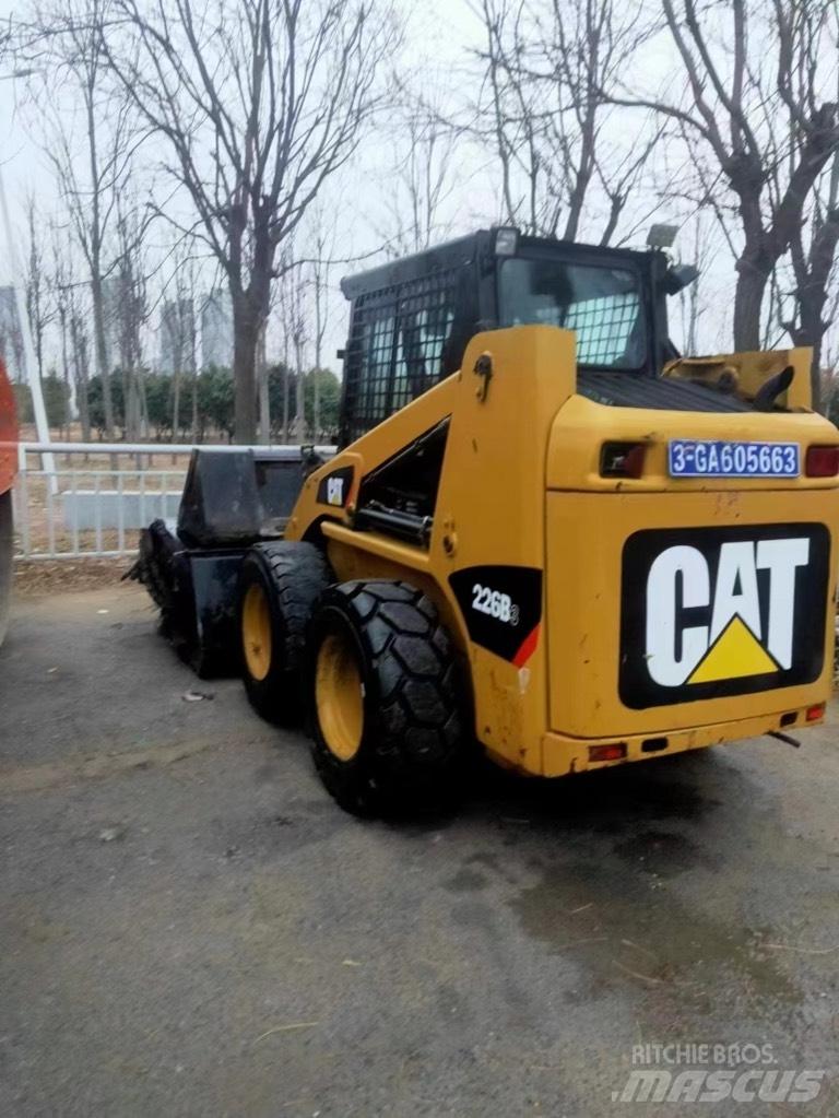 CAT 226 B Minilæsser - skridstyret
