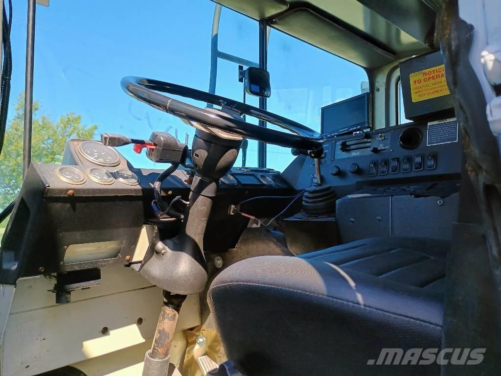 Mack MR Renovationslastbiler