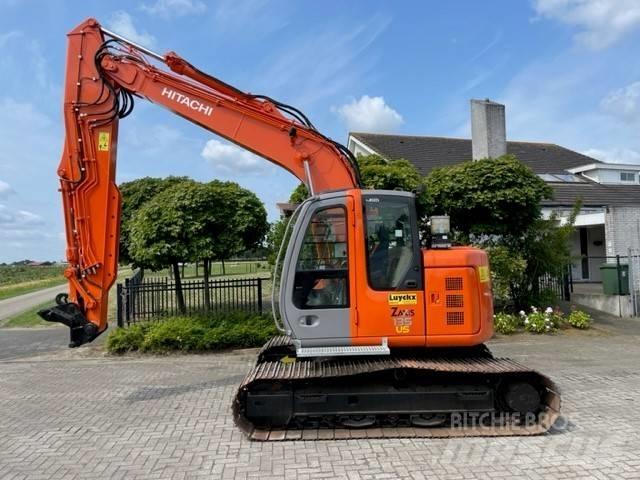 Hitachi ZX 135 US Gravemaskiner på larvebånd