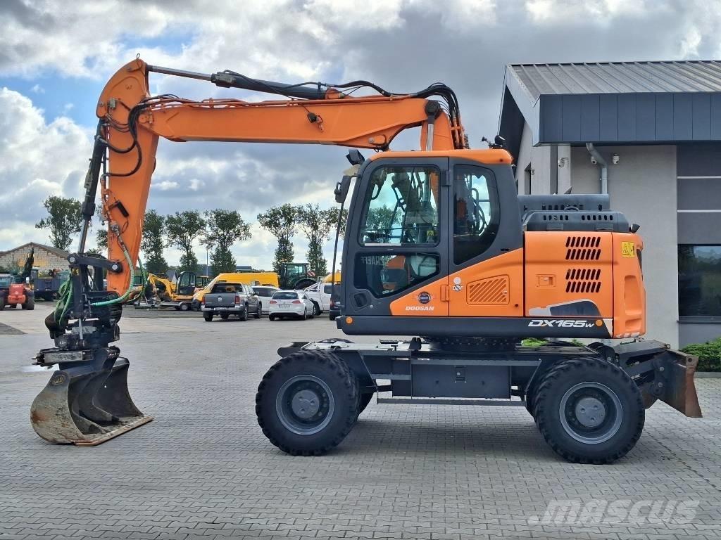 Doosan DX 165 W-5 Gravemaskiner på hjul