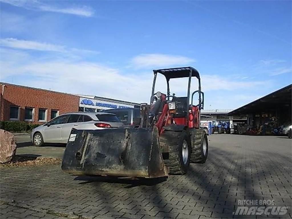 Schäffer 2430 Læssemaskiner på hjul