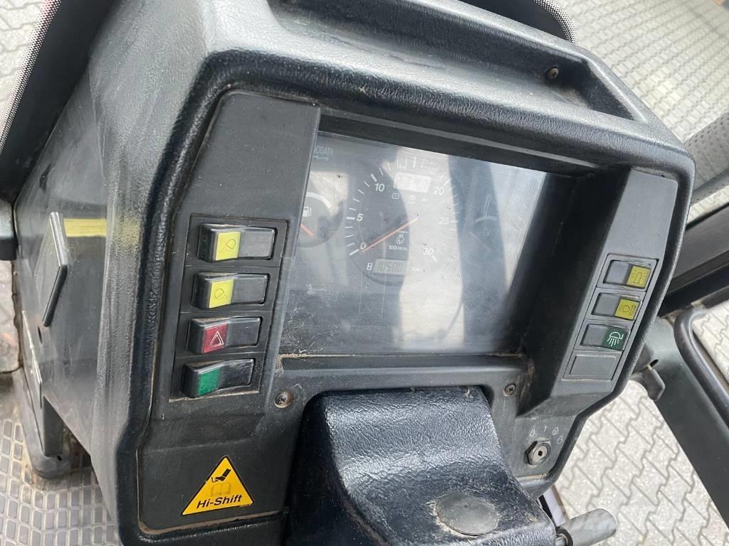 Valtra 6600 tractor Traktorer