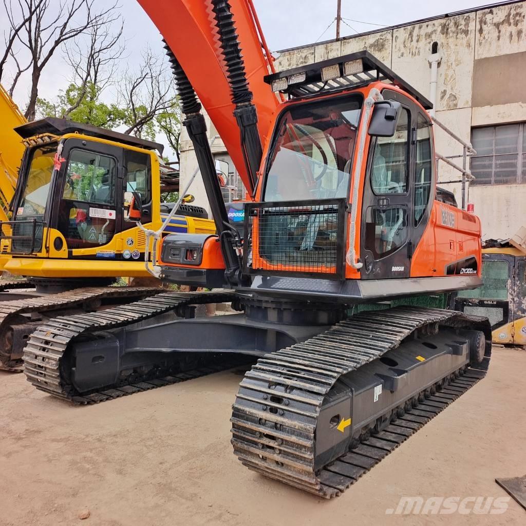 Doosan DX 300 Gravemaskiner på larvebånd