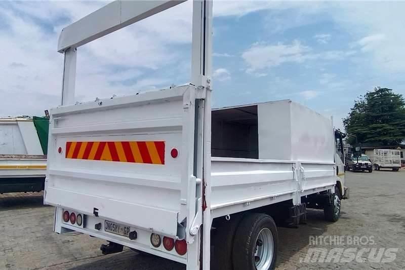 Isuzu NPR400 Andre lastbiler