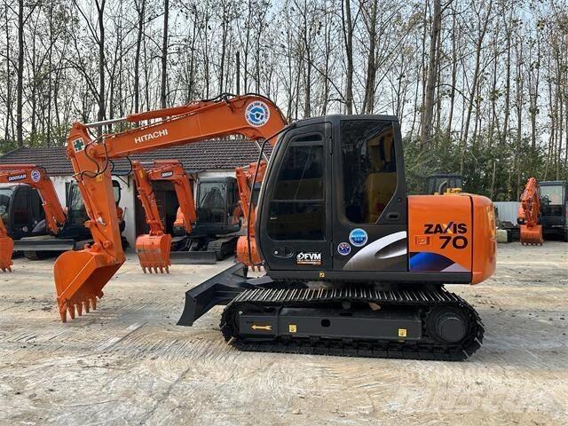 Hitachi ZX70 Gravemaskiner på larvebånd