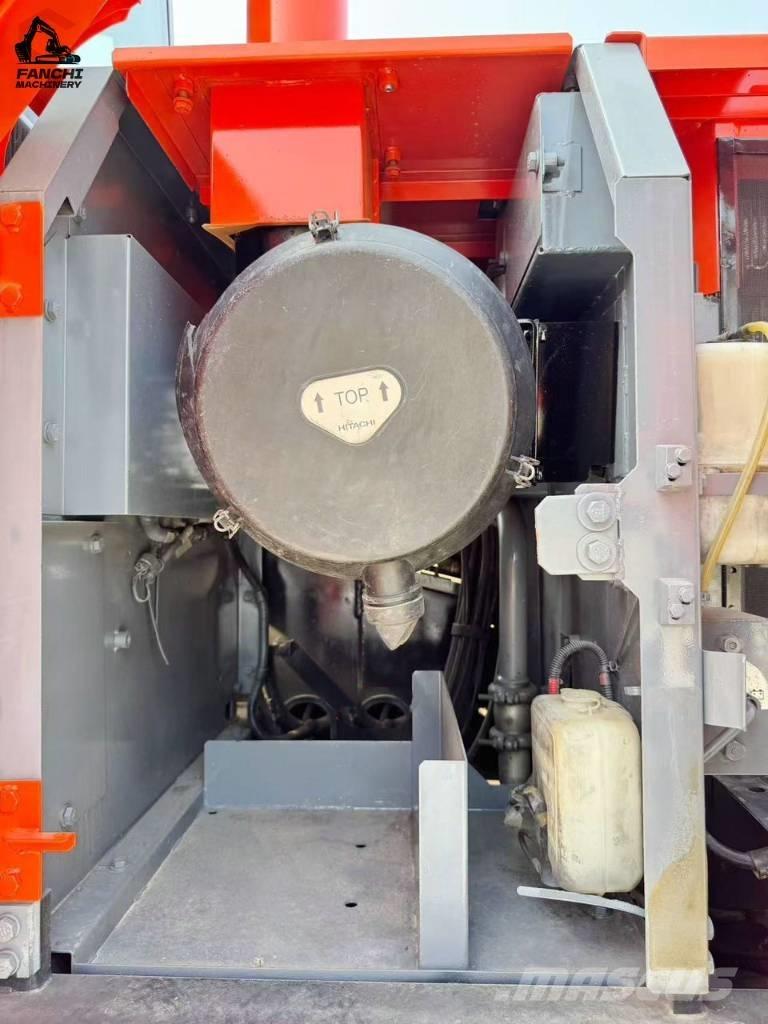 Hitachi 210-6 Midi-gravemaskiner 7t - 12t