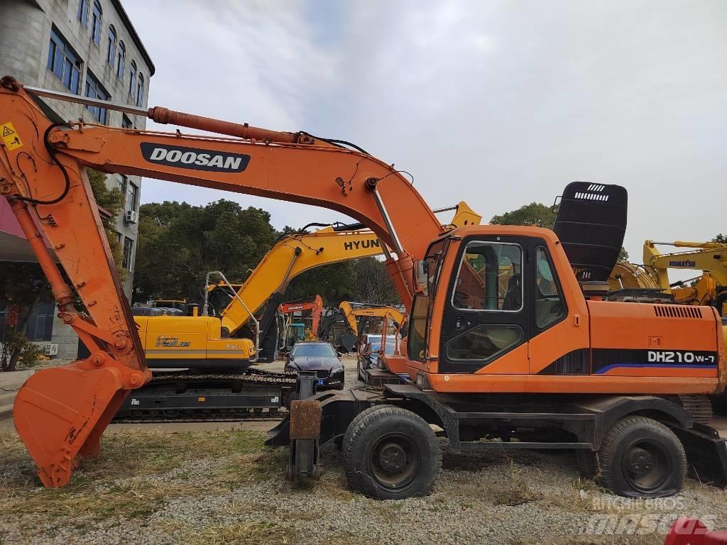 Doosan DH 210 W-7 Gravemaskiner på hjul