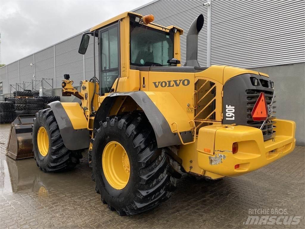 Volvo L90F Læssemaskiner på hjul