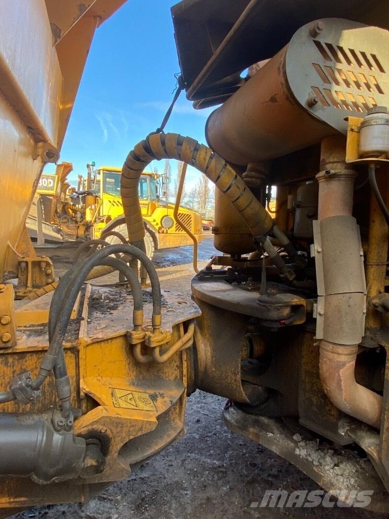 Volvo A 25 D Terrængående lastbiler