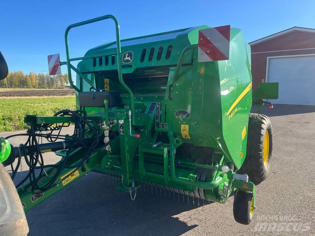 John Deere F441M Rundballe-pressere