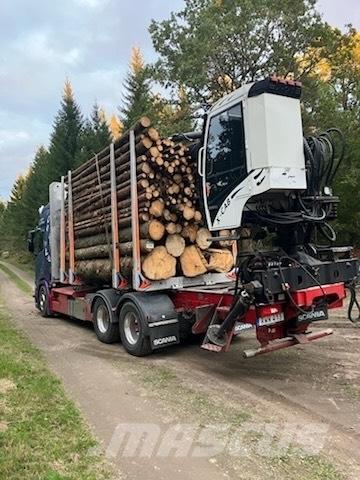 Scania R650B6X4NB Tømmertransport