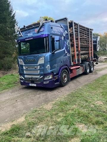 Scania R650B6X4NB Tømmertransport