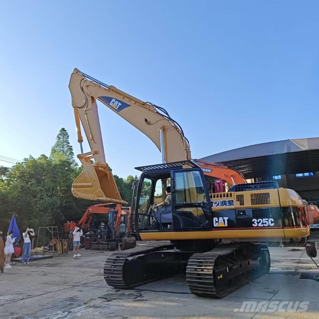 CAT 325 C Gravemaskiner på larvebånd