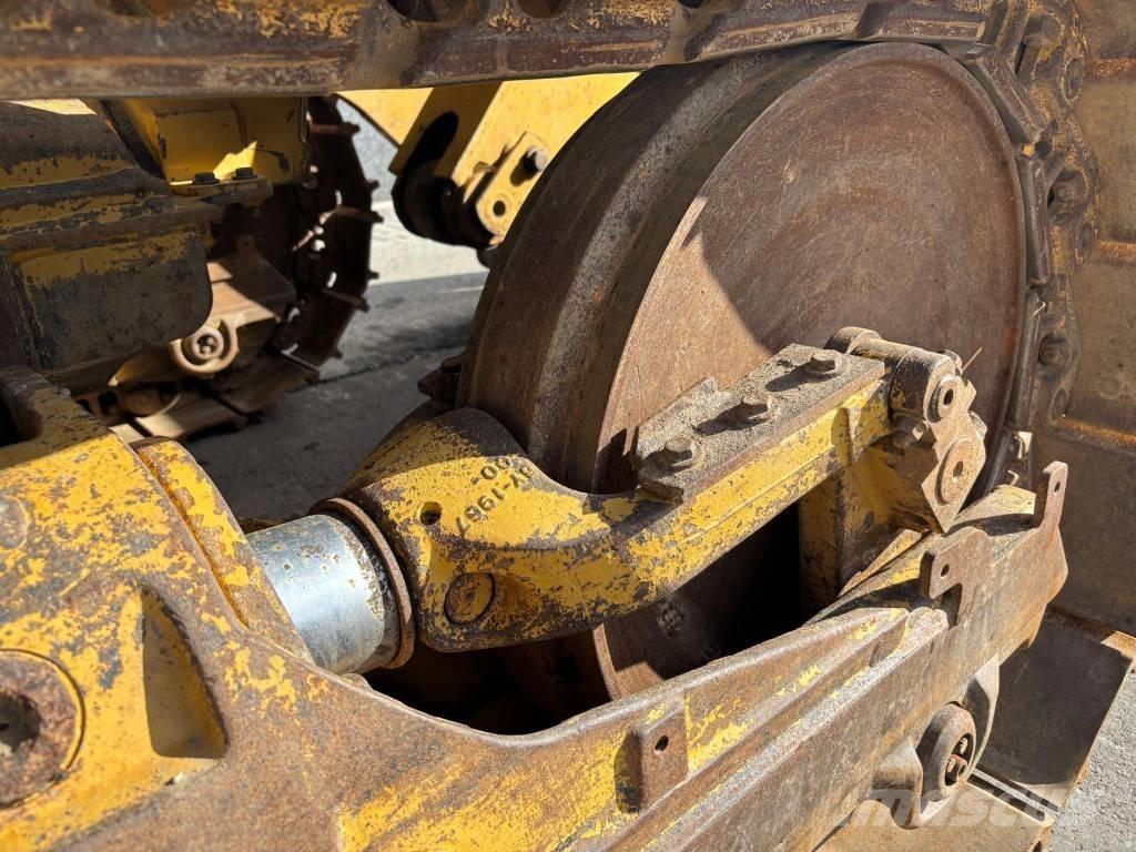 CAT 953 D Larvebåndslæssere