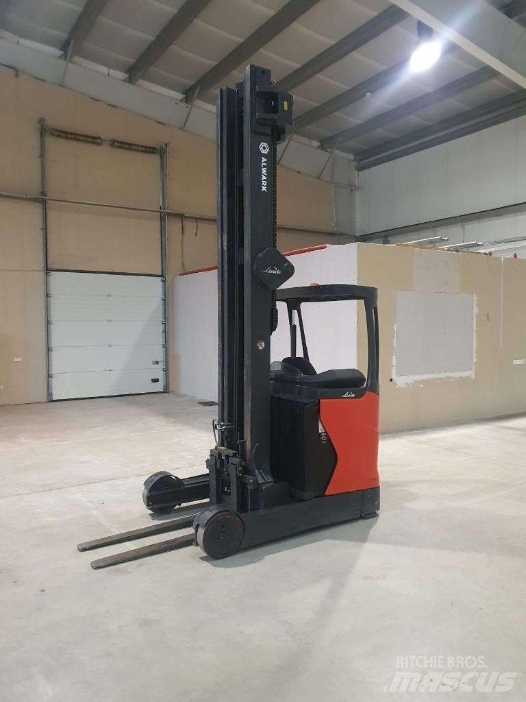 Linde R20 Selvkørende stablere