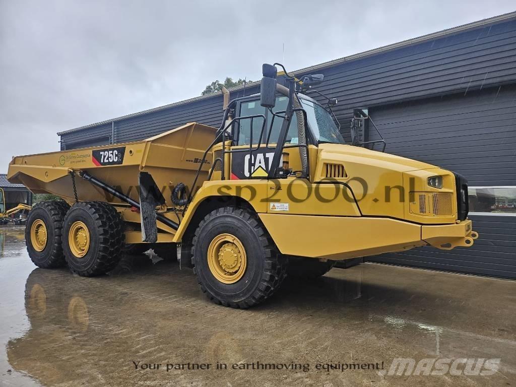 CAT 725C2 Terrængående lastbiler