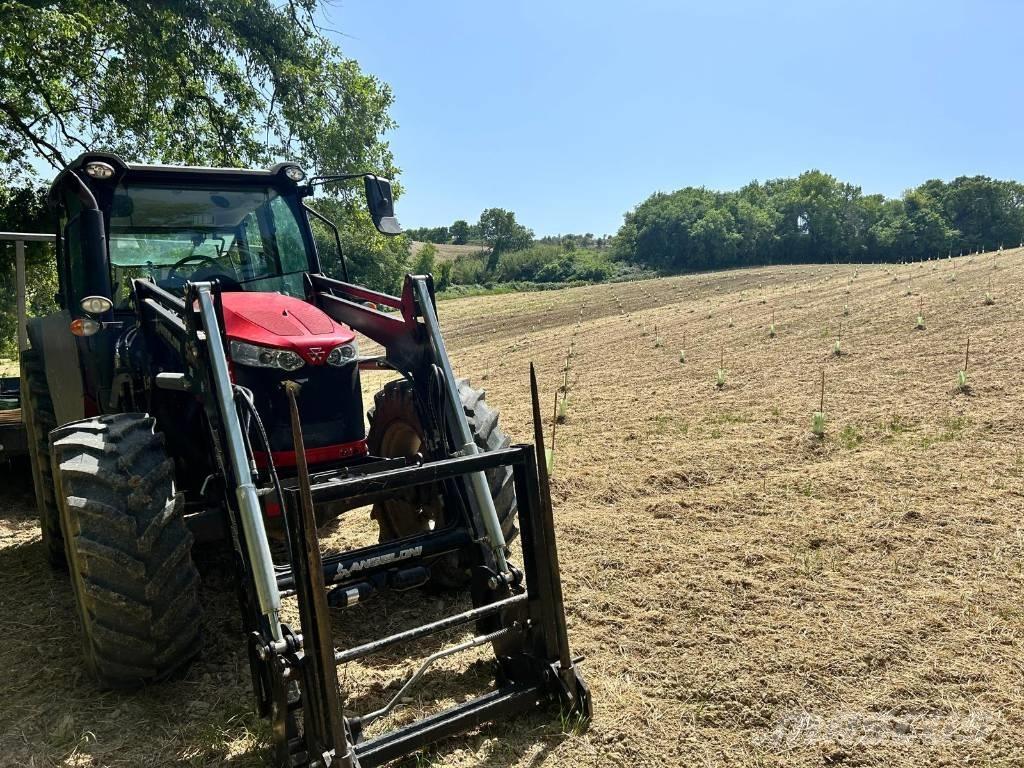 Massey Ferguson 5710 Traktorer