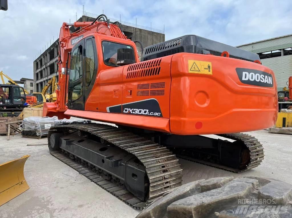 Doosan DX 300 Gravemaskiner på larvebånd