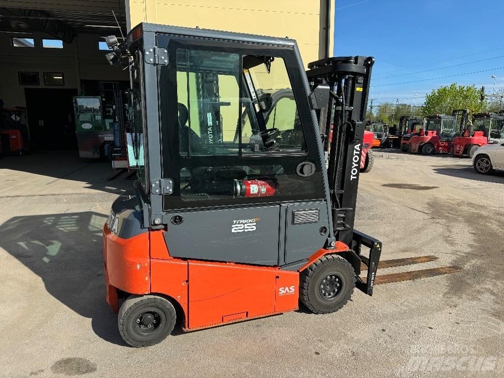 Toyota 8FBMKT25 El gaffeltrucks