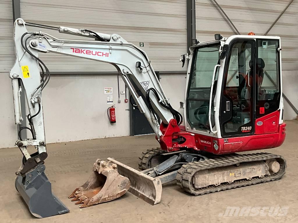 Takeuchi TB 240 Minigravemaskiner
