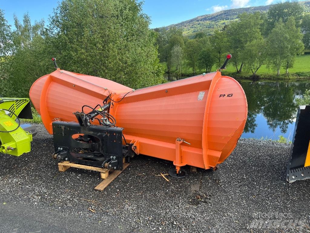 FMG PA330 Sneskovle og -plove