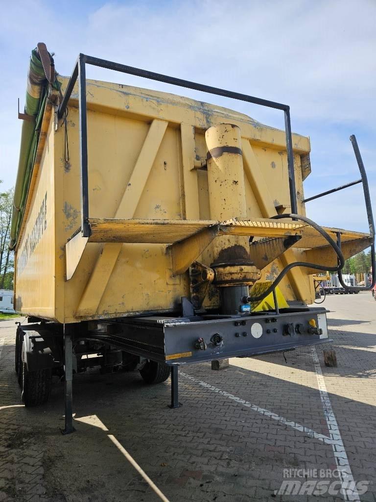 Carnehl CSKK/A Semi-trailer med tip