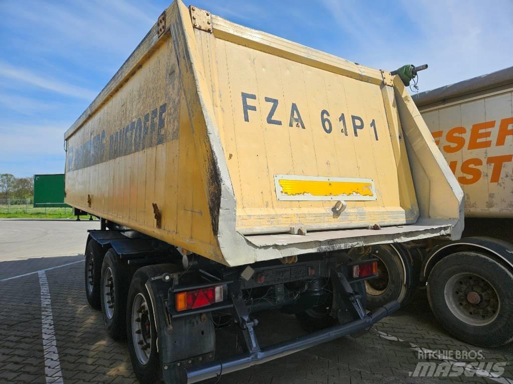 Carnehl CSKK/A Semi-trailer med tip