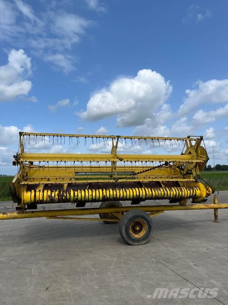 New Holland Maaibord Hoveder til mejetærskere
