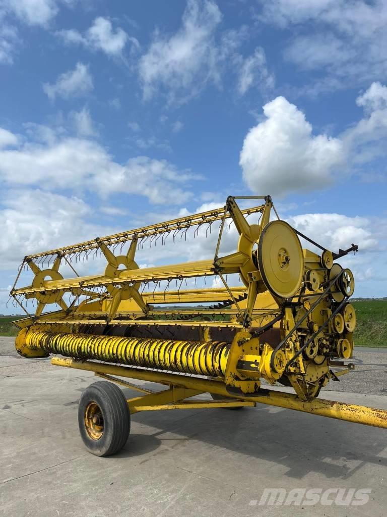 New Holland Maaibord Hoveder til mejetærskere
