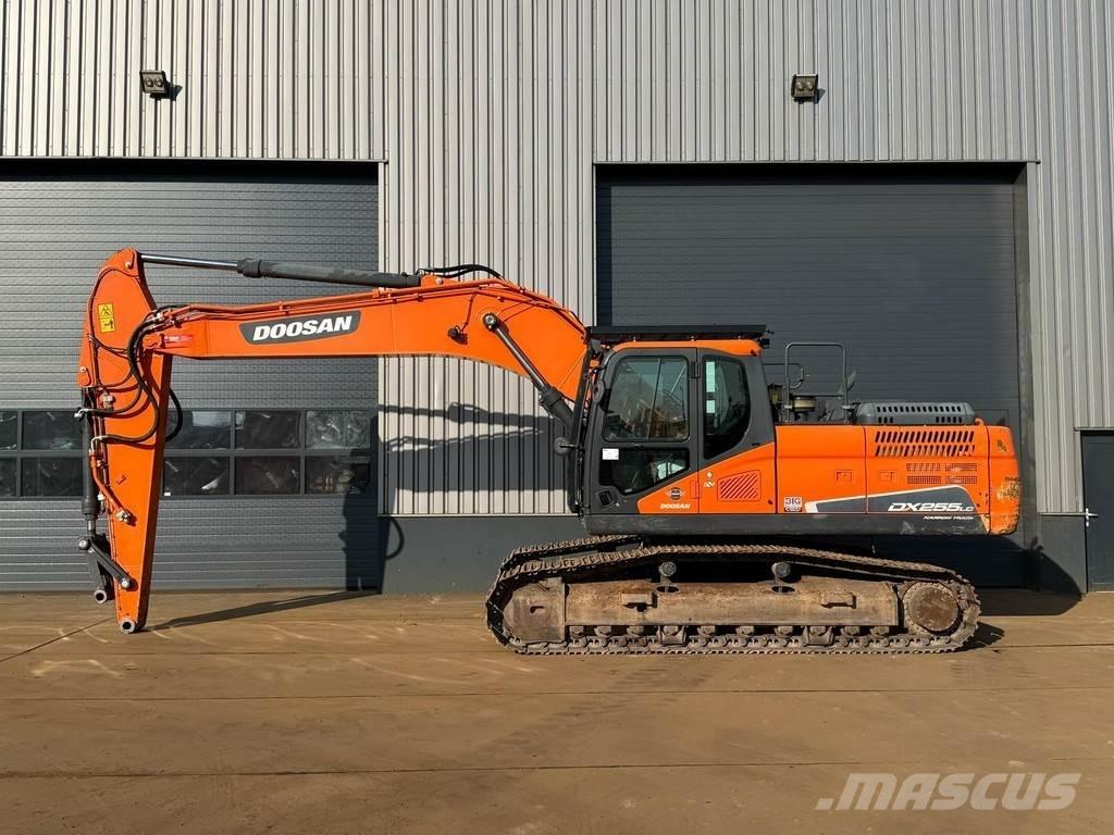 Doosan DX255NLC-5 Gravemaskiner på larvebånd