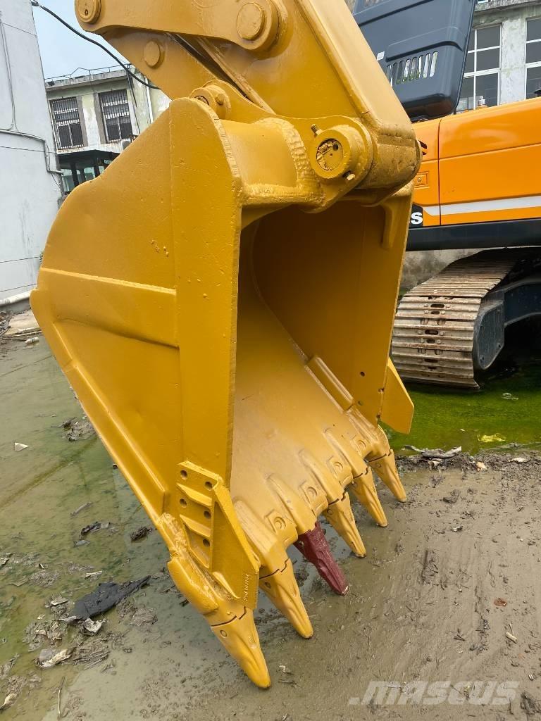 CAT 330 D Gravemaskiner på larvebånd