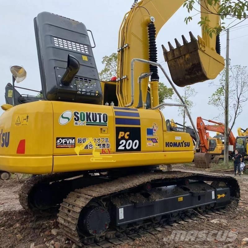 Komatsu PC 200 Gravemaskiner på larvebånd