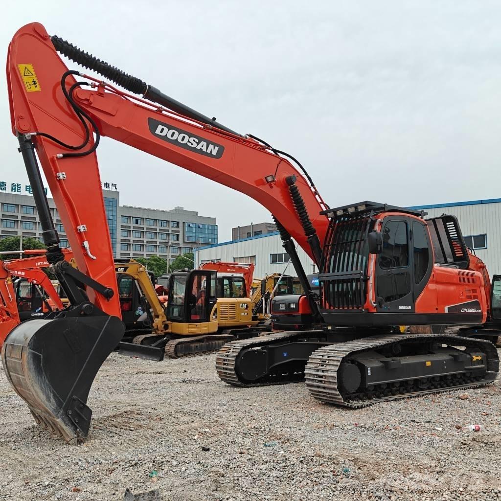 Doosan DX 225 LCA Gravemaskiner på larvebånd