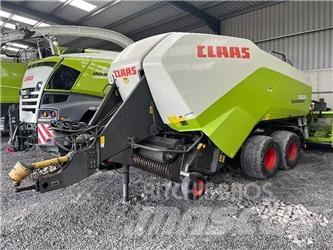 CLAAS Quadrant 3200 Pressere til firkantede baller