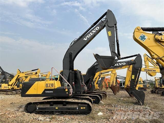 Volvo EC210 Gravemaskiner på larvebånd