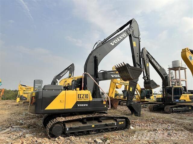Volvo EC210 Gravemaskiner på larvebånd
