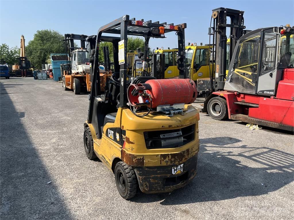 CAT GP18N LPG gaffeltrucks