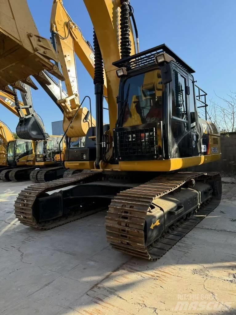 CAT 325D Gravemaskiner på larvebånd