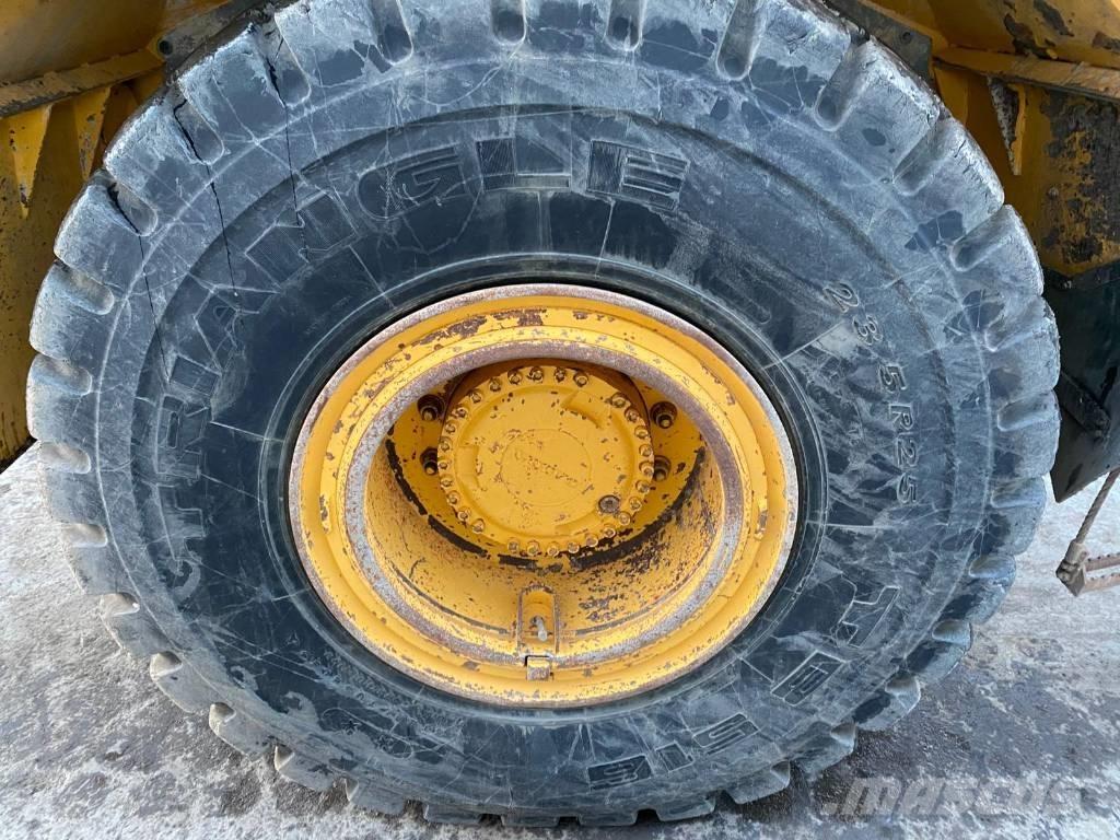 Volvo A 25 D Terrængående lastbiler