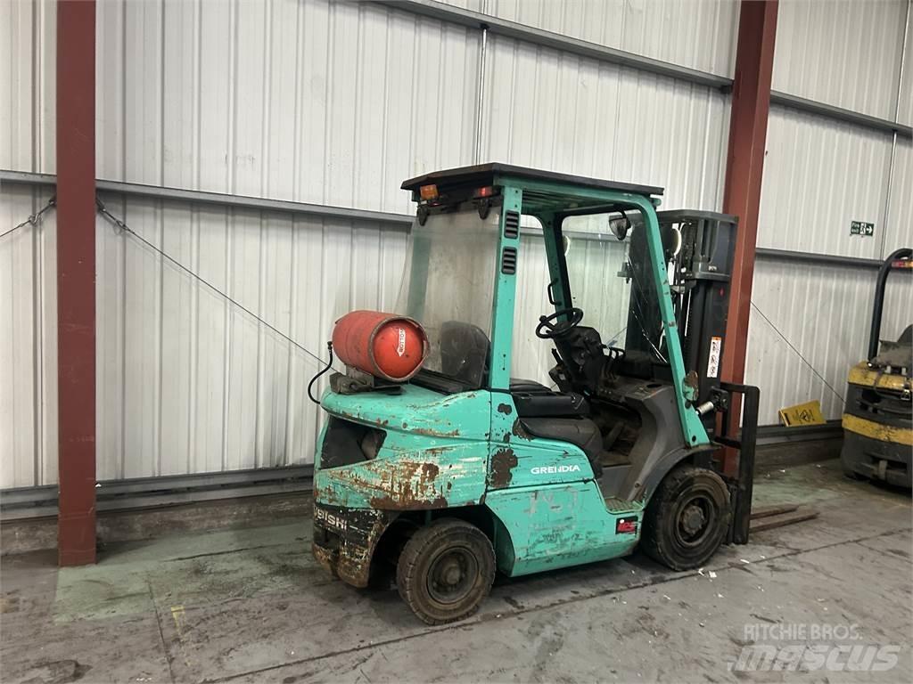 Mitsubishi FG25NT LPG gaffeltrucks