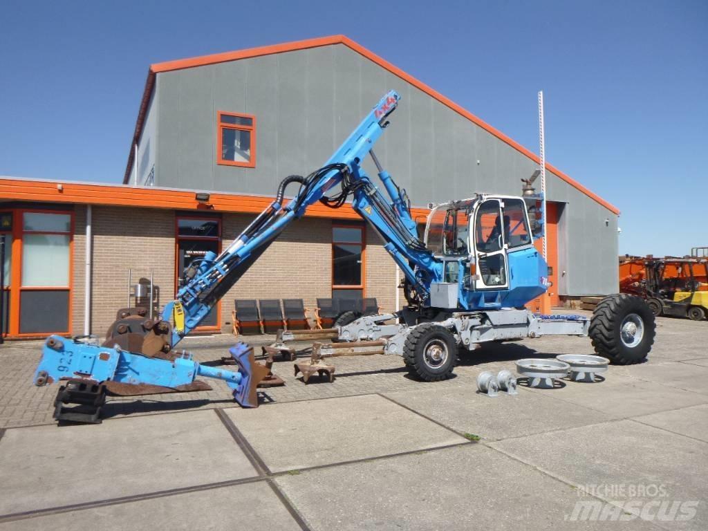 Menzi Muck A71 T2M Special gravemaskiner
