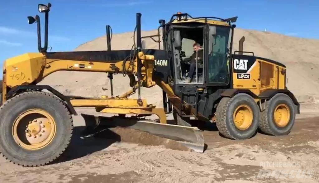 CAT 140M Vejhøvle / Gradere