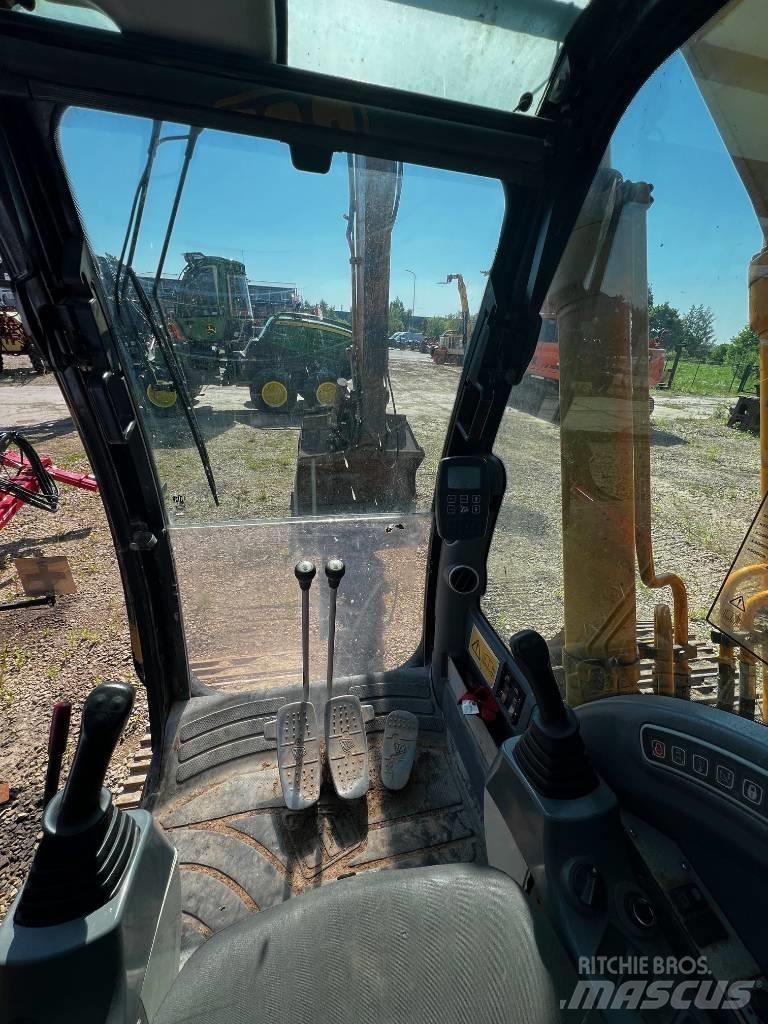 JCB JS 220 Gravemaskiner på larvebånd