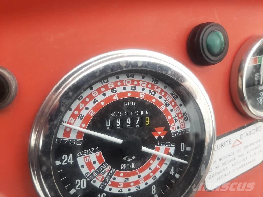 Massey Ferguson 158 Traktorer