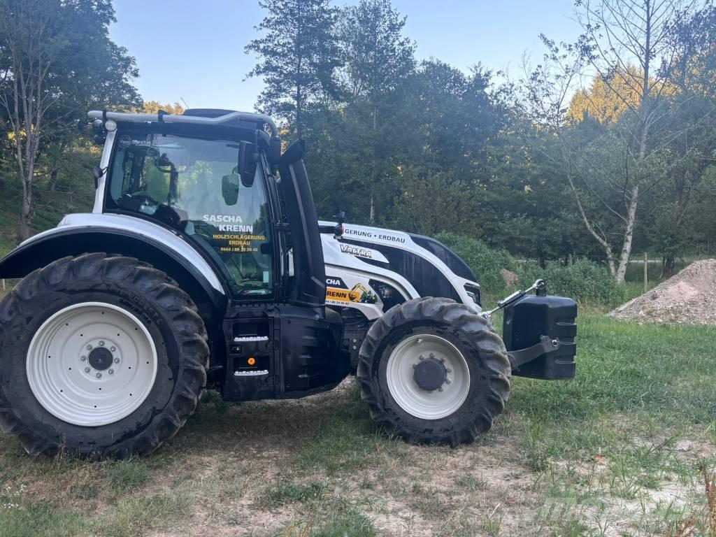 Valtra T 145 Skovbrugstraktorer