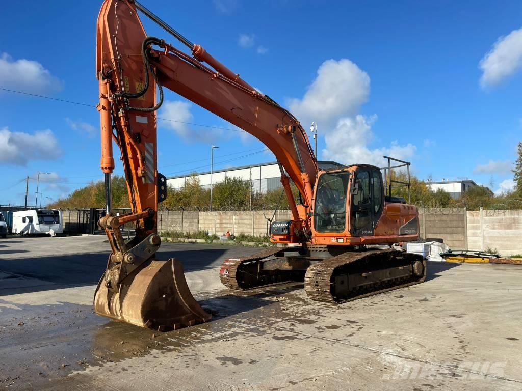 Doosan DX 255 LC Gravemaskiner på larvebånd