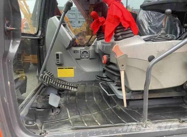 Doosan DX80 Midi-gravemaskiner 7t - 12t