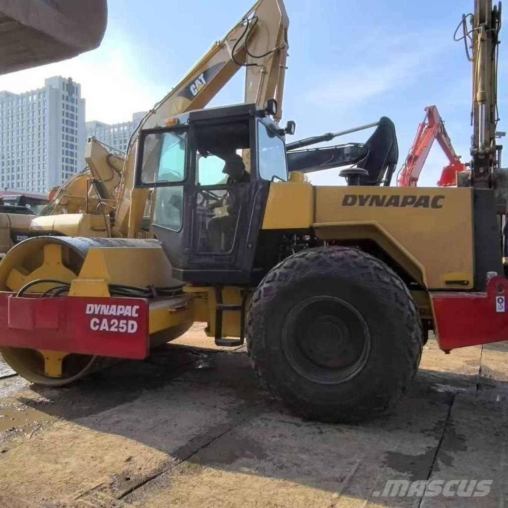 Dynapac CA 25 D Enkelt tromle