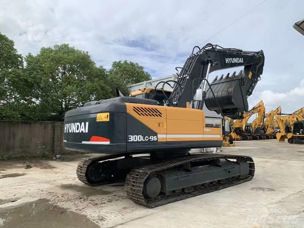 Hyundai R300LC-9S Gravemaskiner på larvebånd